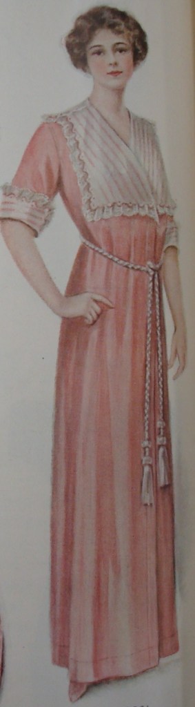 1912 house dress (bath robe)